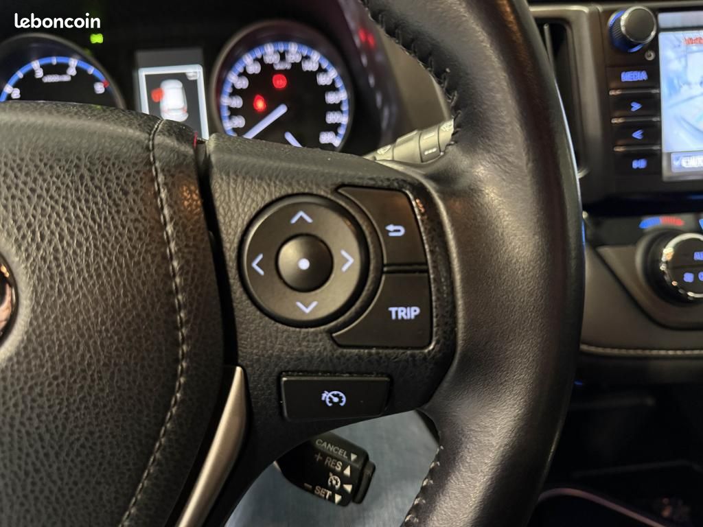 TOYOTA RAV 4 143 CH D-4D 4x2 Design Business - GARANTIE 12 MOIS (image 29)