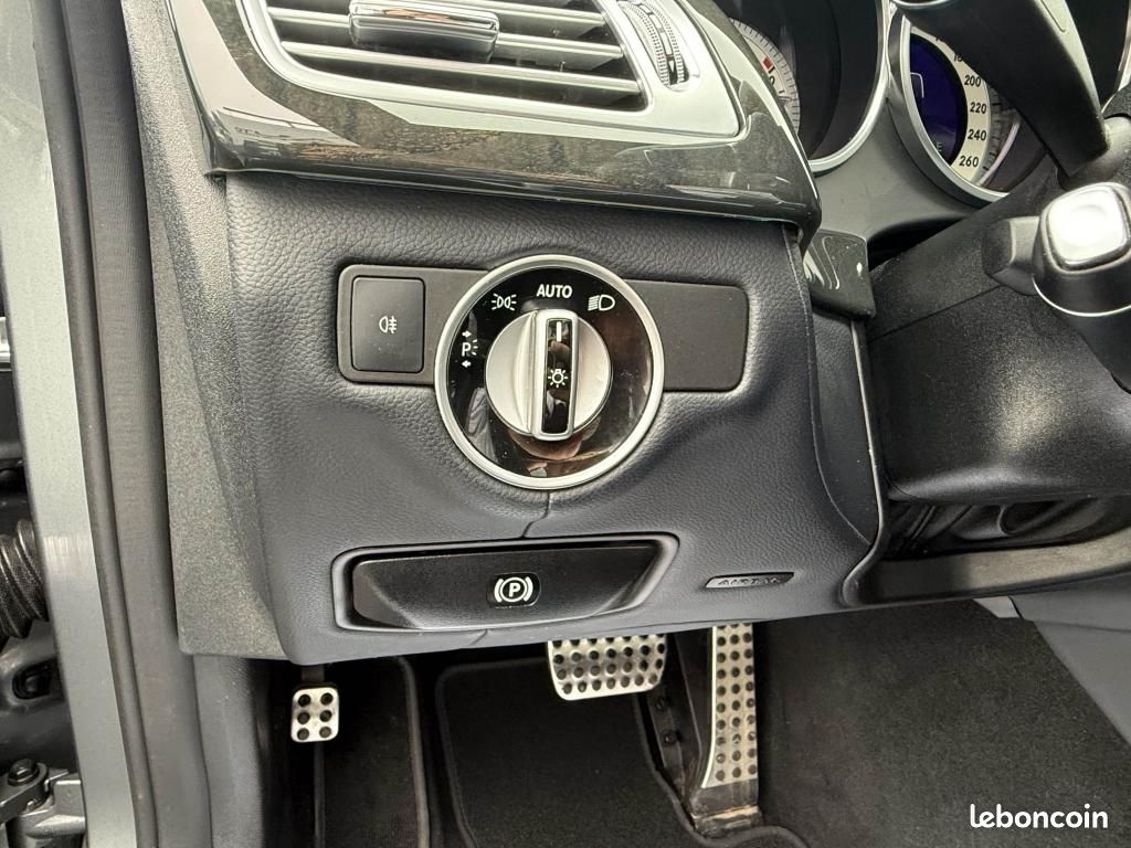 MERCEDES CLS 350 d - BVA 9G-Tronic Plus Sportline 4-Matic - BVA GPS + TOIT OUVRANT + CAMERA AR (image 28)