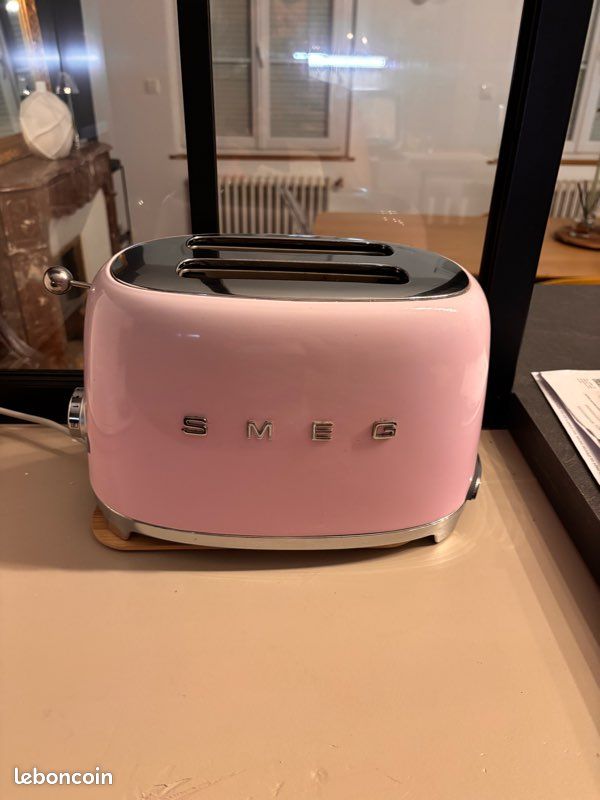 Grille pain SMEG rose (image 1)