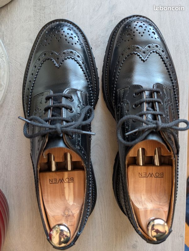 Bottine mi-haute à lacets Britton Square pour homme en bleu Bottine mi-haute à lacets Britton Square pour homme en bleu