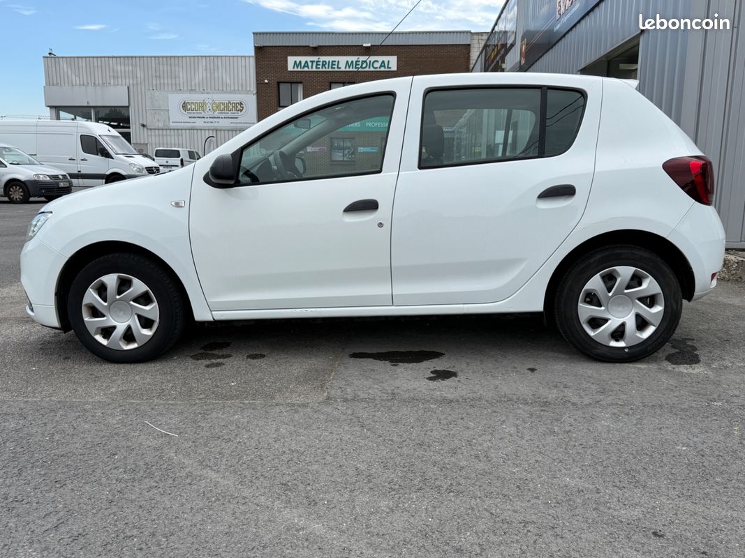 DACIA SANDERO 1.5 DCI 75 ch AMBIANCE - VITRE ELECTRIQUE - DISTRIBUTION POUR LA VENTE (image 3)