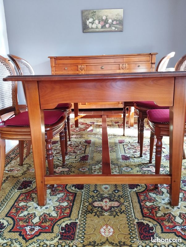 Table (image 4)