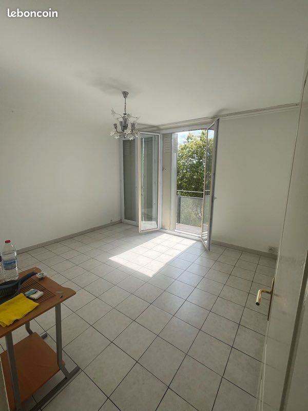 Appartement 4 pièces 72 m² · à Saint-Priest · 72 m² · 129 000 €
