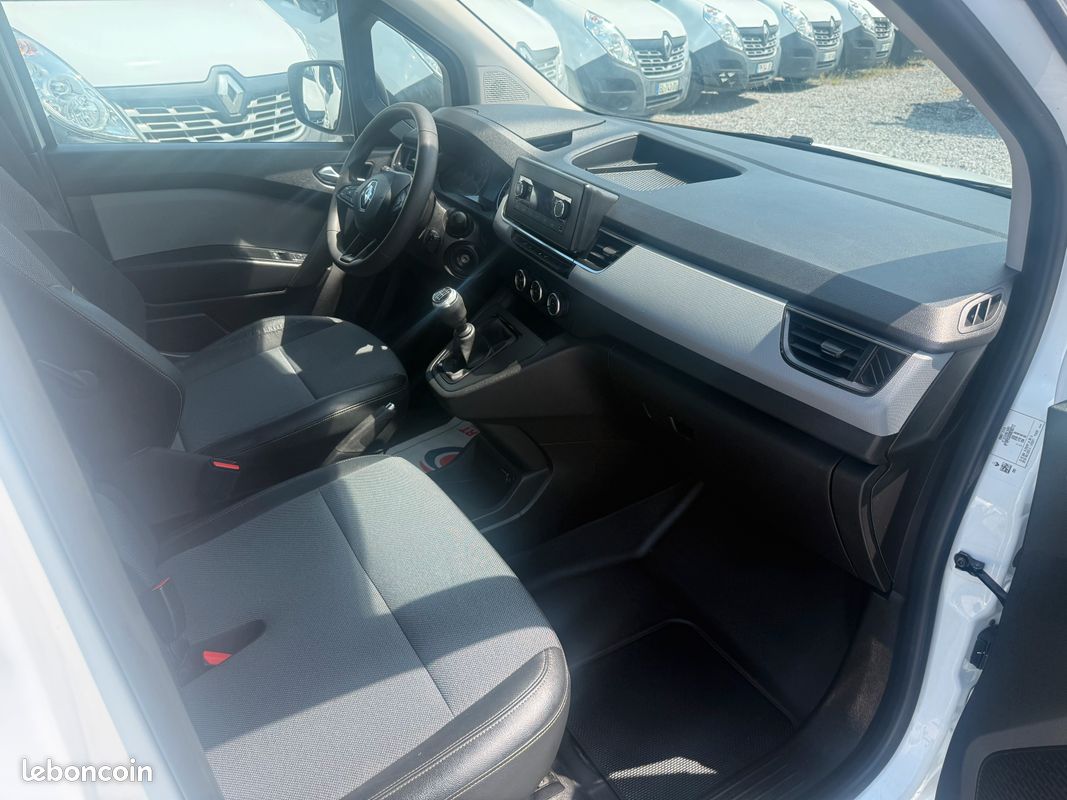 Renault kangoo van dci 115 gd confort 3 places 11000 ht (image 4)