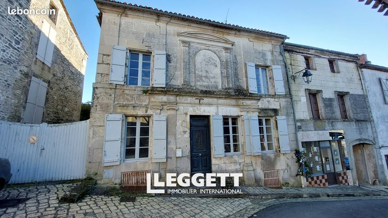 Maison 8 pièces 225 m²