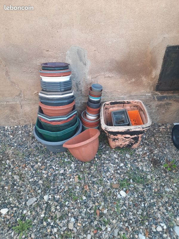 Donne gros lot de pots de fleurs (image 2)