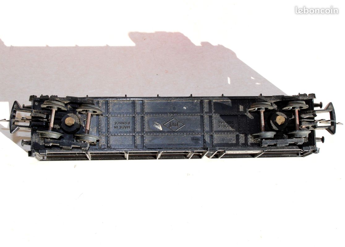 1:87 HO Jouef Wagon porte-automobiles SNCF HZf S.T.V.A