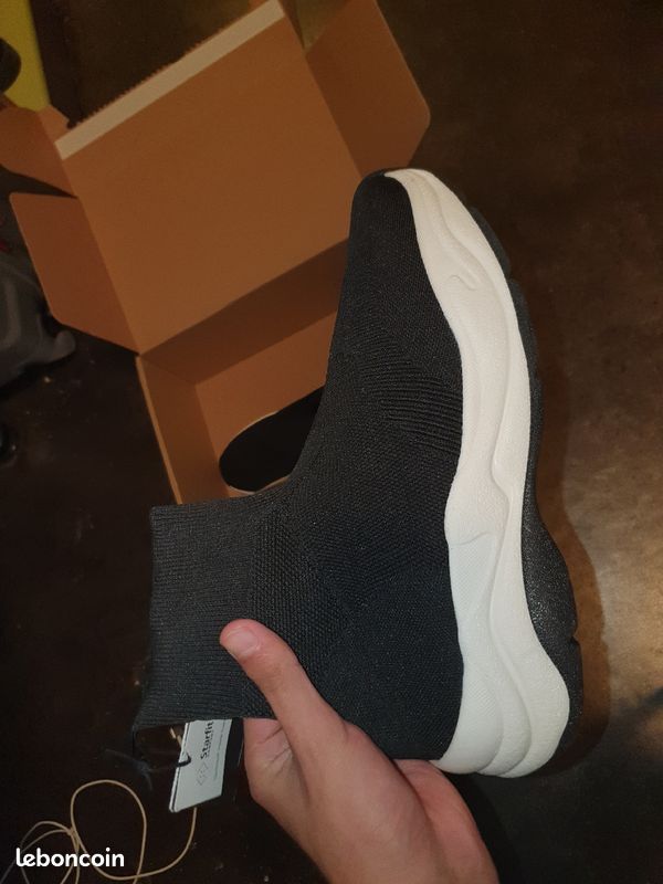 Chaussure Bershka neuf (image 3)