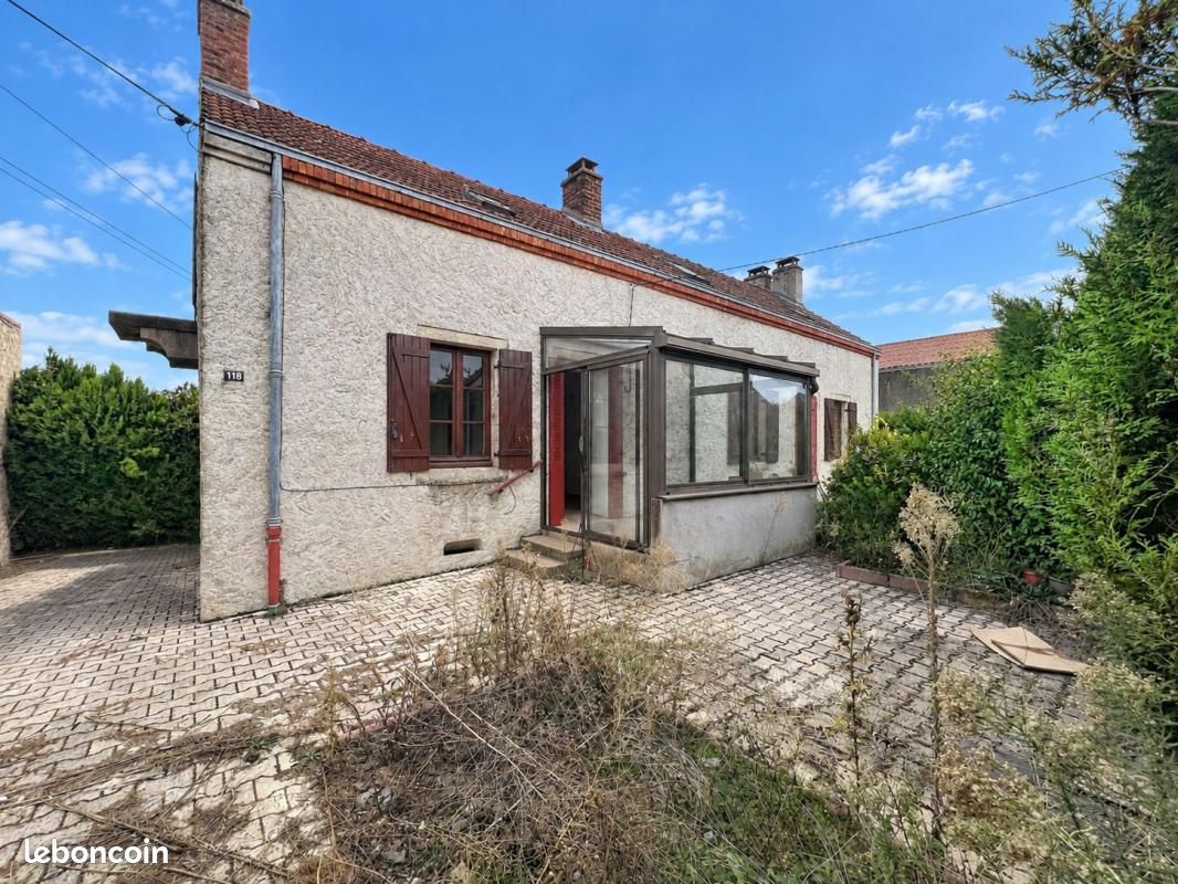 Maison 4 pièces 69 m² · à Saint-Vallier · 69 m² · 75 000 €