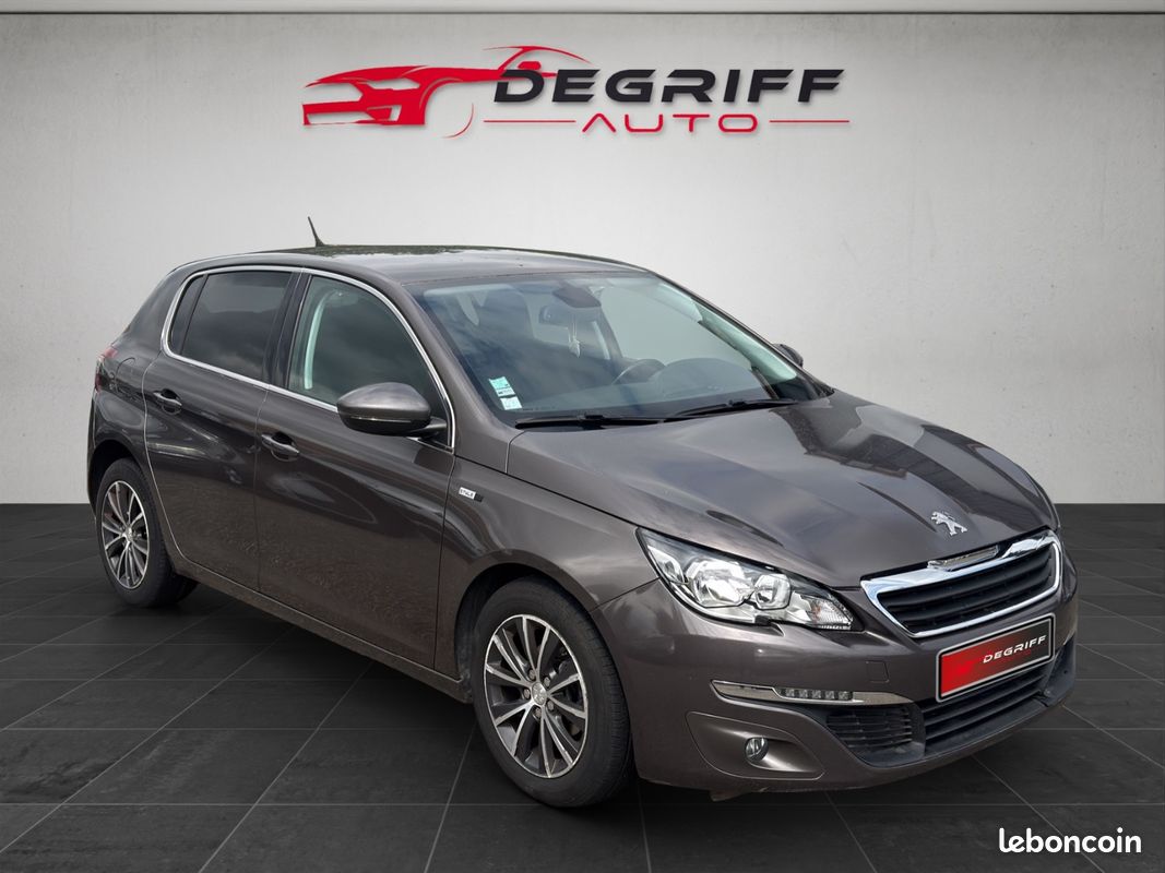 PEUGEOT 308 1.2 PureTech 110ch SS BVM5 Allure (image 2)