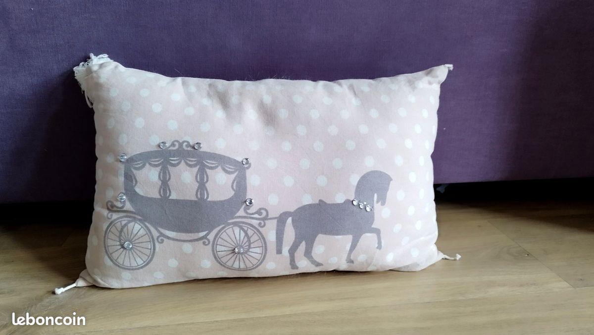 Coussin Décoratif Western Show Gris Et Or Rose - Format Oversize 34x42 Pouces - Neuf En Laine