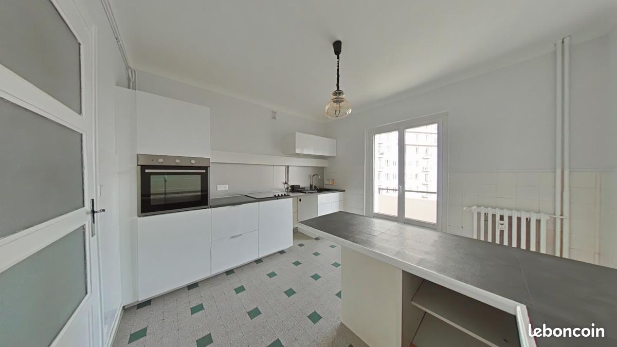 Appartement 3 pièces 76 m² · à Saint-Étienne · 76 m² · 690 €