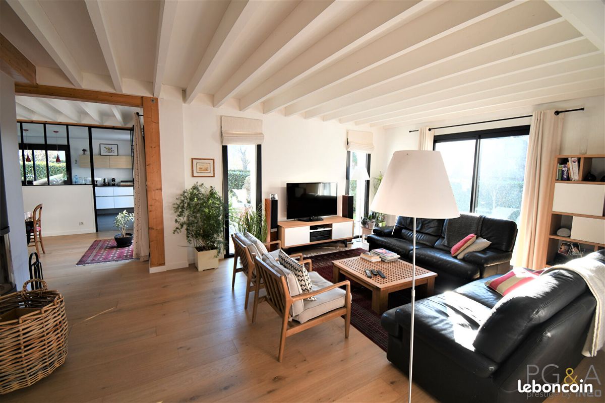 Maison 8 pièces 250 m² · à Pacé · 250 m² · 745 000 €