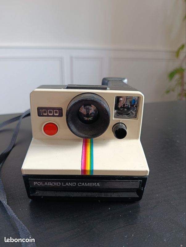 Appareil photo Polaroid Land 100 % automatique vintage des années 1960 et supports photo - France