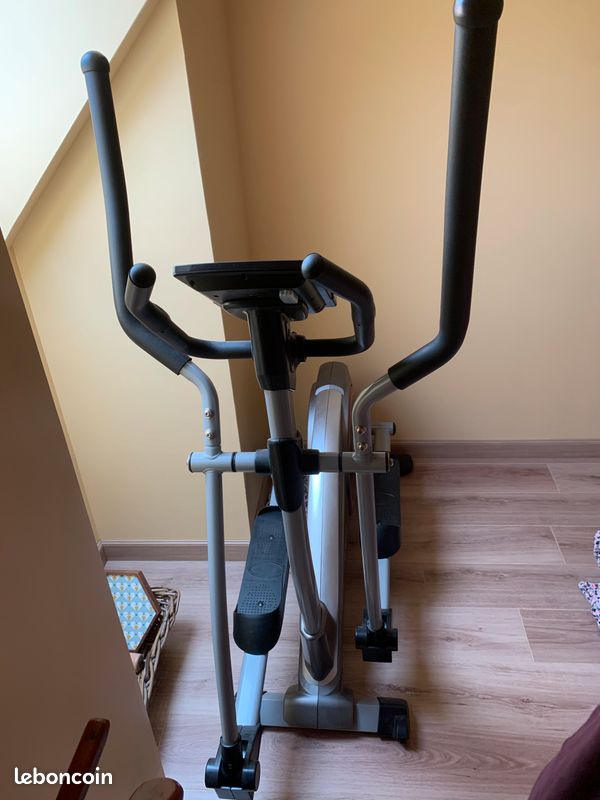 Vélo elliptique Care Fitness Connect CE 690 Vélos - Main Image