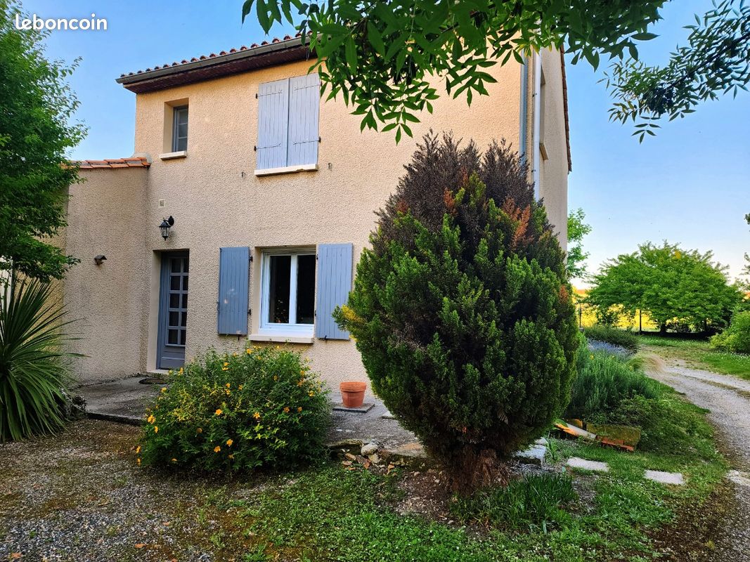 Maison 5 pièces 129 m² · à Nercillac · 129 m² · 210 000 €