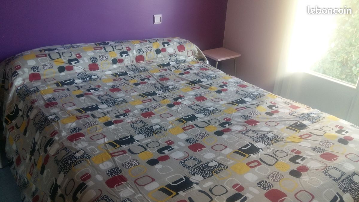 Housse de couette + 2 taies d'oreiller +1 taie traversin marque Sanderson (image 2)