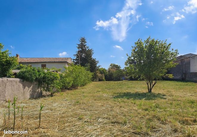 Terrain 471 m² Velleron
