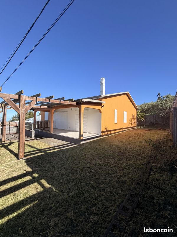 Maison 5 pièces 128 m² · à Le Tampon · 128 m² · 320 000 €