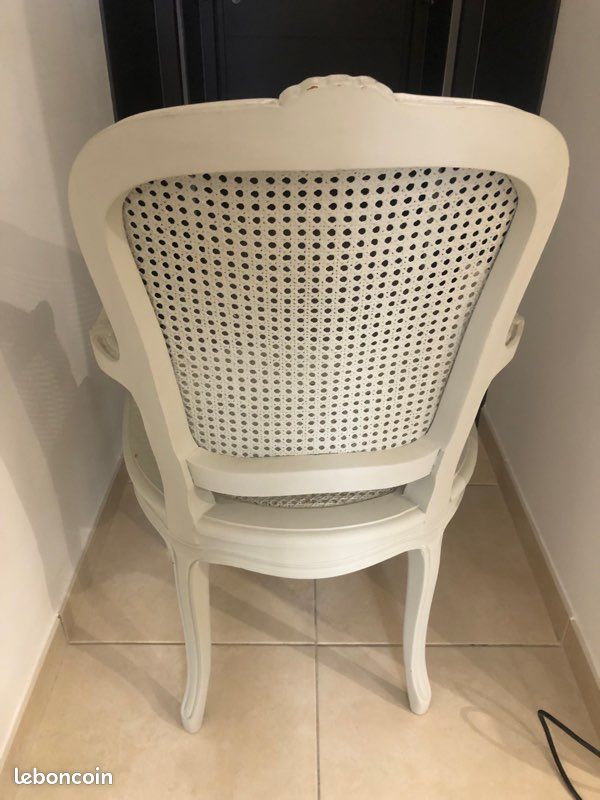 Fauteuil en cannage style romantique (image 2)