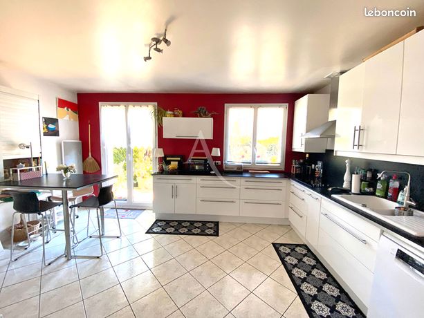 Maison 6 pièces 179 m²