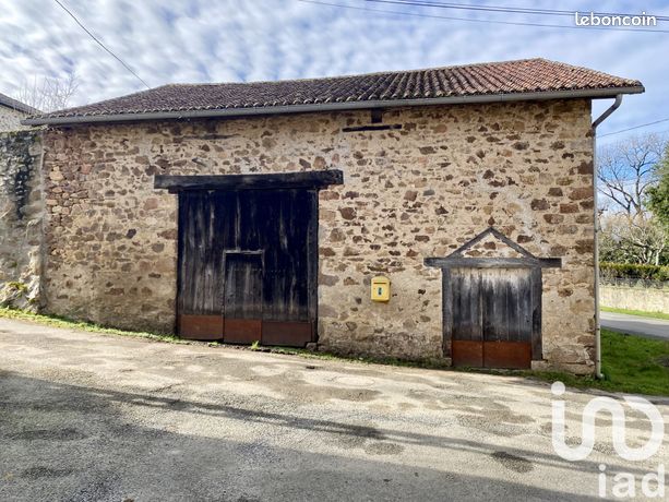 https://img.leboncoin.fr/api/v1/lbcpb1/images/ef/34/3b/ef343bca19256a80f009fbd3b1a5a6940ce3975a.jpg?rule=ad-image