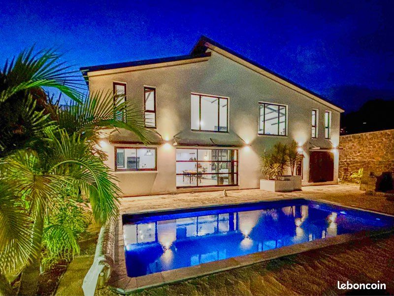 Maison 5 pièces 270 m² · à Entre-Deux · 270 m² · 820 000 €