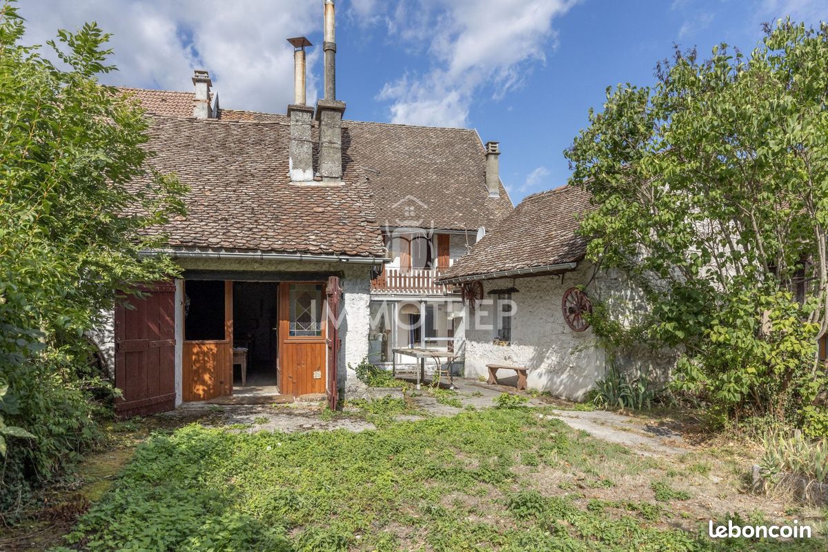 Maison 6 pièces 118 m² · à Monestier-de-Clermont · 118 m² · 170 000 €