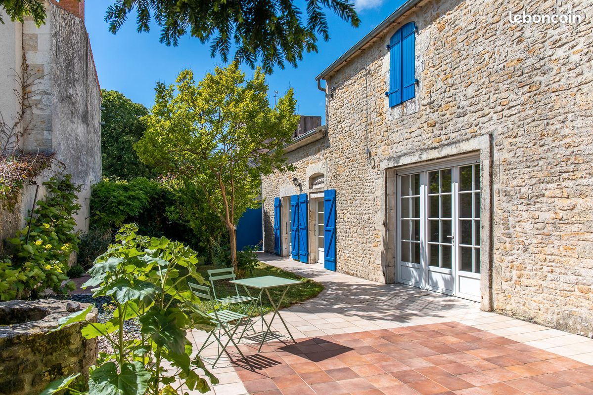 Maison 7 pièces 170 m² · à Champagné-les-Marais · 170 m² · 315 000 €