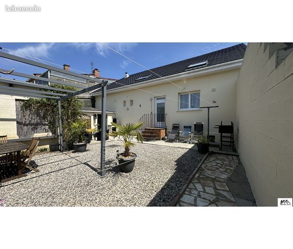 Maison 6 pièces 200 m² · à Noyelles-lès-Vermelles · 200 m² · 272 000 €