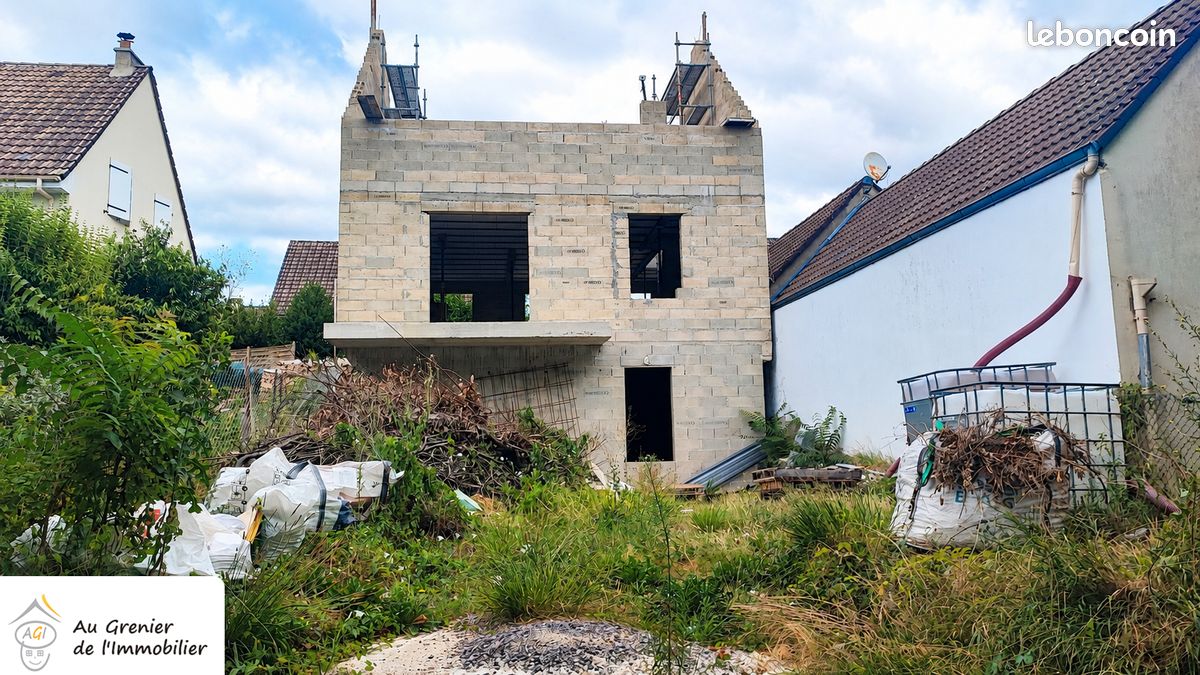 Terrain 295 m² · à Liancourt · 295 m² · 150 000 €