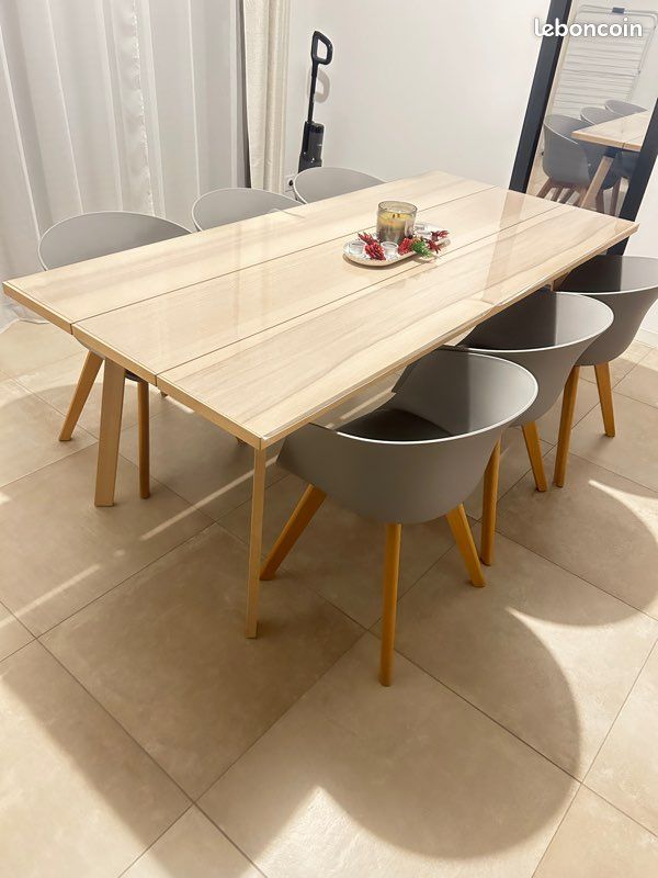 Tables de salle à manger en bois - Suisse