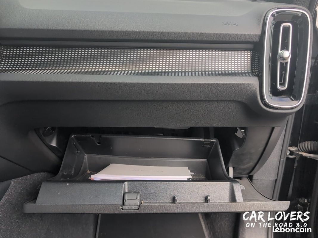 VOLVO XC40 T5 Recharge 180+82 ch DCT7 R-Design (image 25)