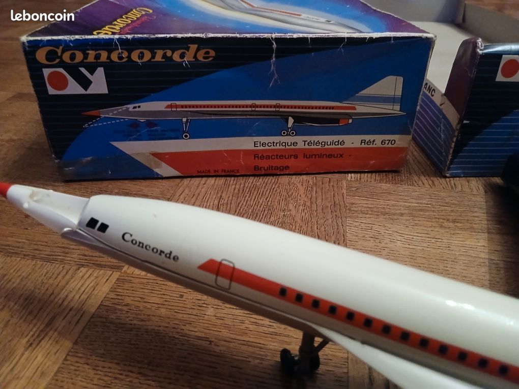 ancen avon caravelle Ar France tole ancen jouet vntage a restaurer