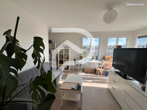 Studio 1 pièce 33 m²