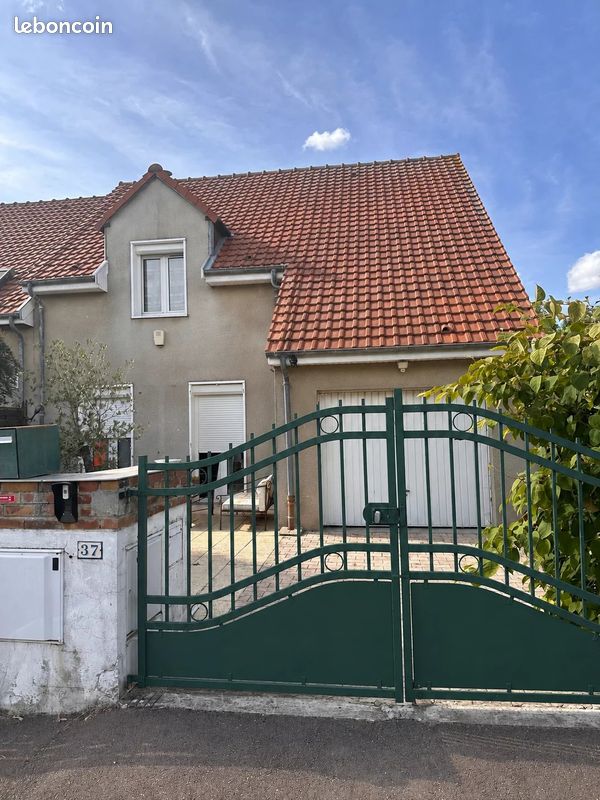 Maison 98 m² · à Saint-Germain · 98 m² · 196 000 €