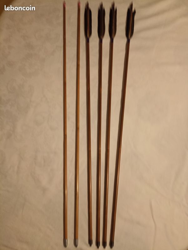 Arc Et Flèche De Chasse En Bois