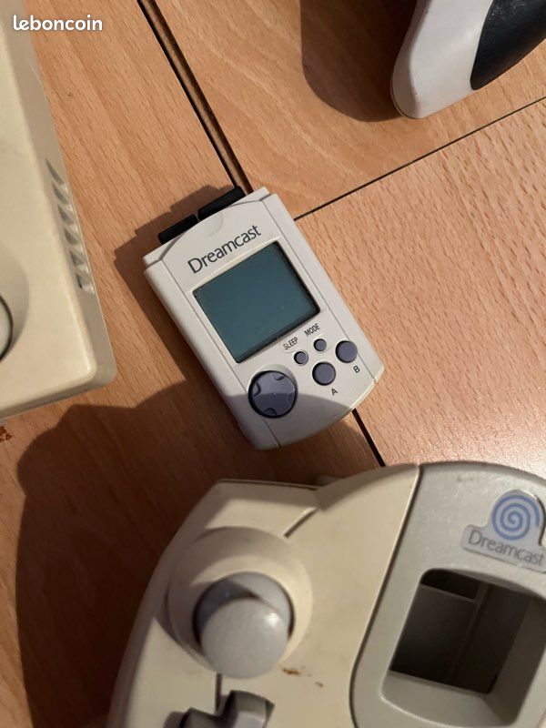 Manette Officielle SEGA Dreamcast + Carte Mémoire - Occasion, Fonctionnelle
