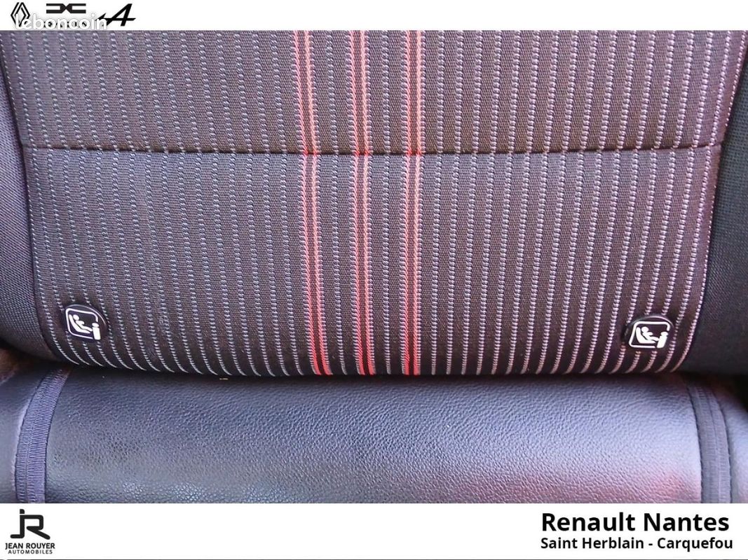 Renault Captur E-Tech hybride rechargeable 160ch RS Line (image 26)