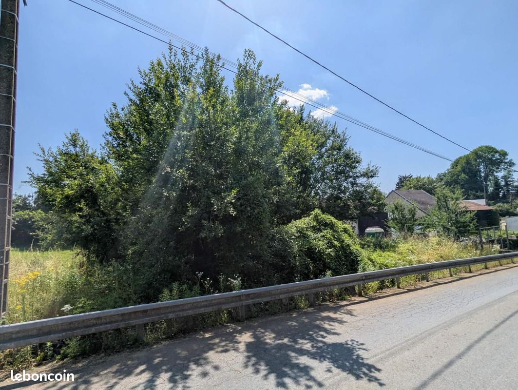 Terrain 698 m² · à Balan · 698 m² · 23 000 €