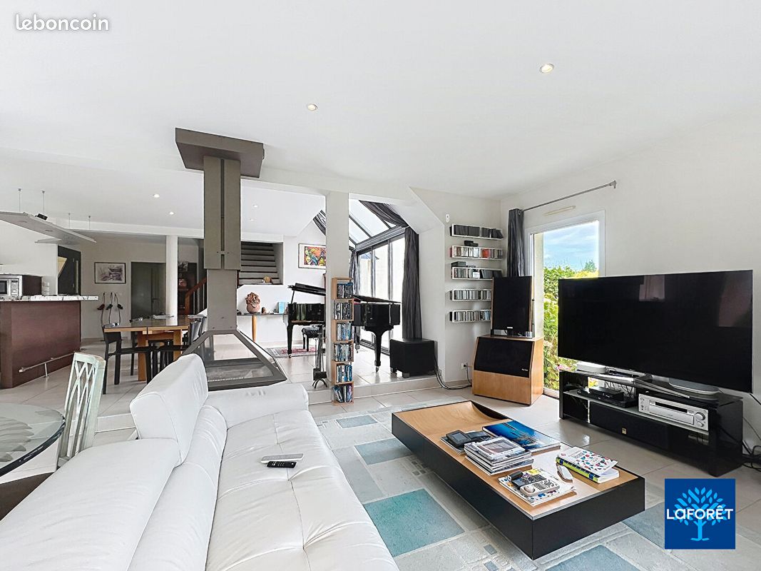 Maison 6 pièces 230 m² (image 2)