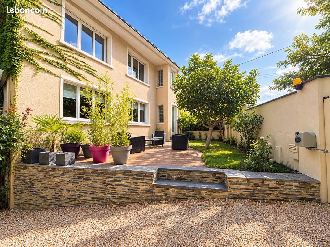 Maison 6 pièces 127 m² · à Angers · 127 m² · 472 500 €