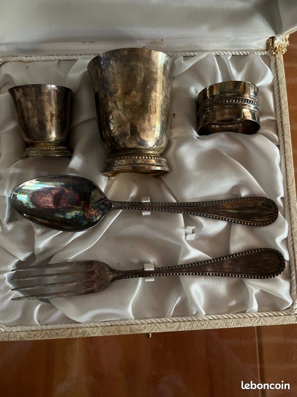 Coffret naissance métal argenté (image 3)