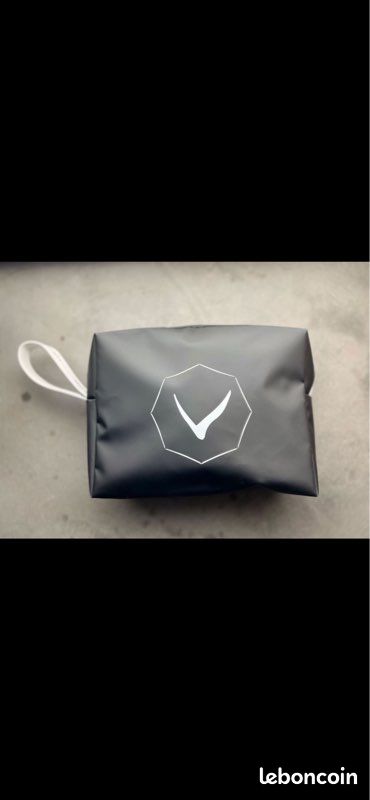 Trousse de toilette (image 1)