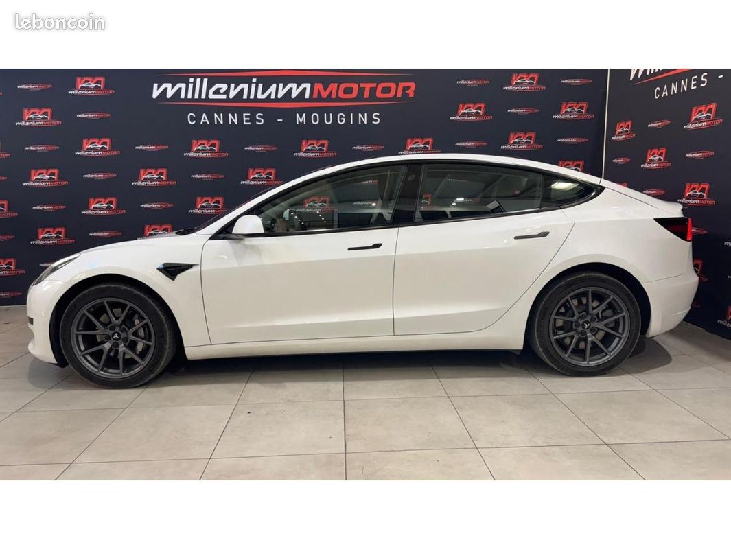 TESLA MODEL 3 RWD MY22 Standard Plus - GARANTIE 6 MOIS (image 2)