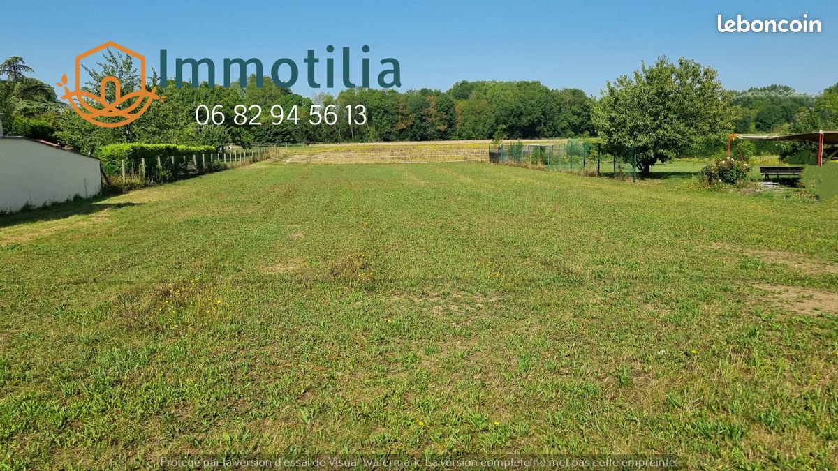 Terrain 1699 m² · à Bray-sur-Seine · 1 699 m² · 45 000 €