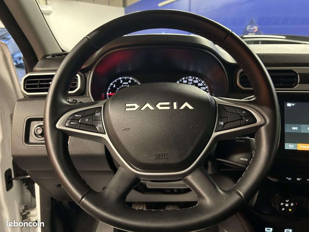 Dacia Duster BluedCi 115 4x4 EXPRESSION *SIEGES CHAUFFANTS + RADAR RECUL (image 13)