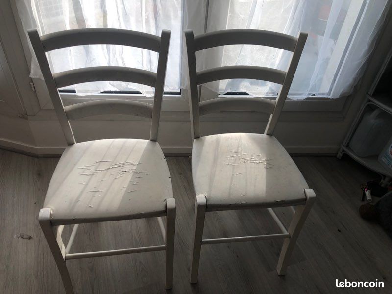 2 chaises en bois 10 (image 1)