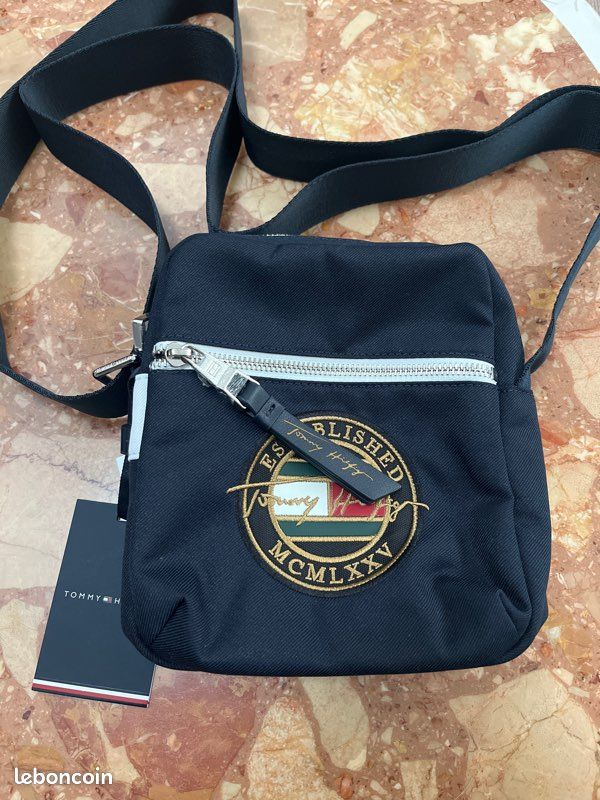 Sacoche Tommy Hilfiger (image 1)