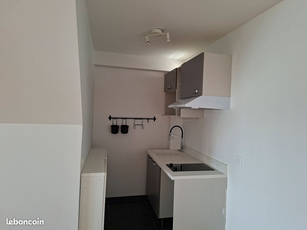 Appartement a louer rueil-malmaison - 2 pièce(s) - 45 m2 - Surfyn